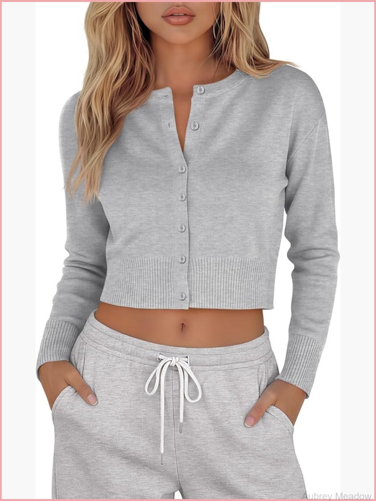 Long Sleeve Cropped Cardigan Crew Neck Button Down Lightweight Knit Y2k Cardigan